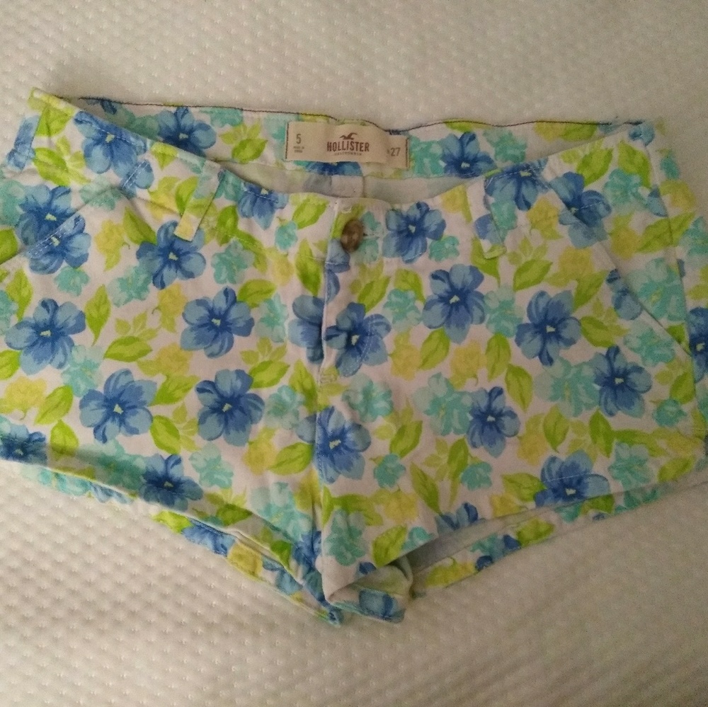 Hollister short sz 5 / 27